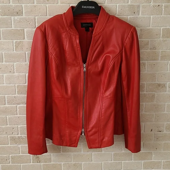 Danier Women's Poppy Red Genuine Leather Jacket ( Sz M/P) - Picture 1 of 7